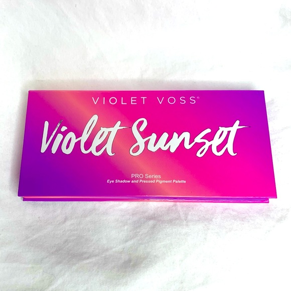 VIOLET VOSS NEW Eye Shadow Kit - Picture 2 of 5